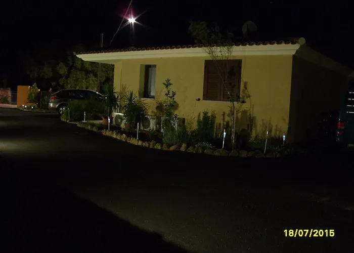 Casadelfaro Con Giardino A Pittulongu 600metri Dalla Vakantiehuis Olbia