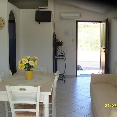 Casadelfaro Con Giardino A Pittulongu 600metri Dalla *