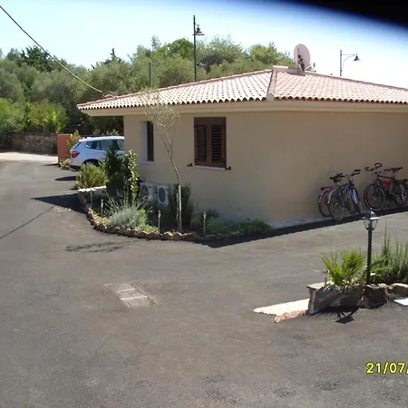 Holiday home Casadelfaro Con Giardino A Pittulongu 600metri Dalla