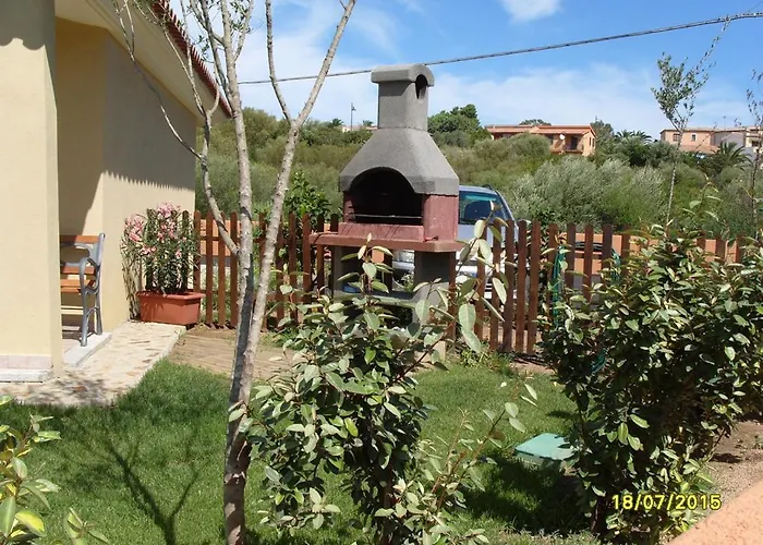 Casadelfaro Con Giardino A Pittulongu 600metri Dalla