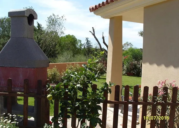 Casadelfaro Con Giardino A Pittulongu 600metri Dalla Holiday home